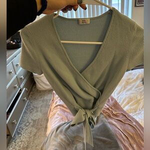 Little moon size small light blue crop top - aritzia
